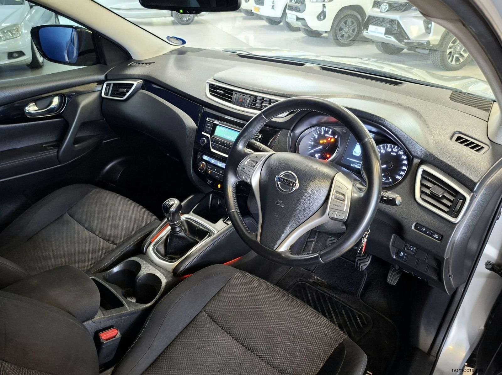 2018 Nissan Qashqai 1.2T Acenta pictures