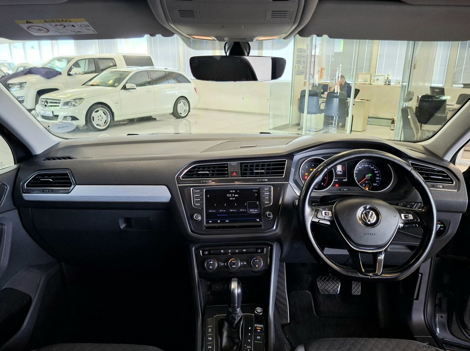 2017 Volkswagen Tiguan 1.4 TSI Comfortline DSG 110kw pictures