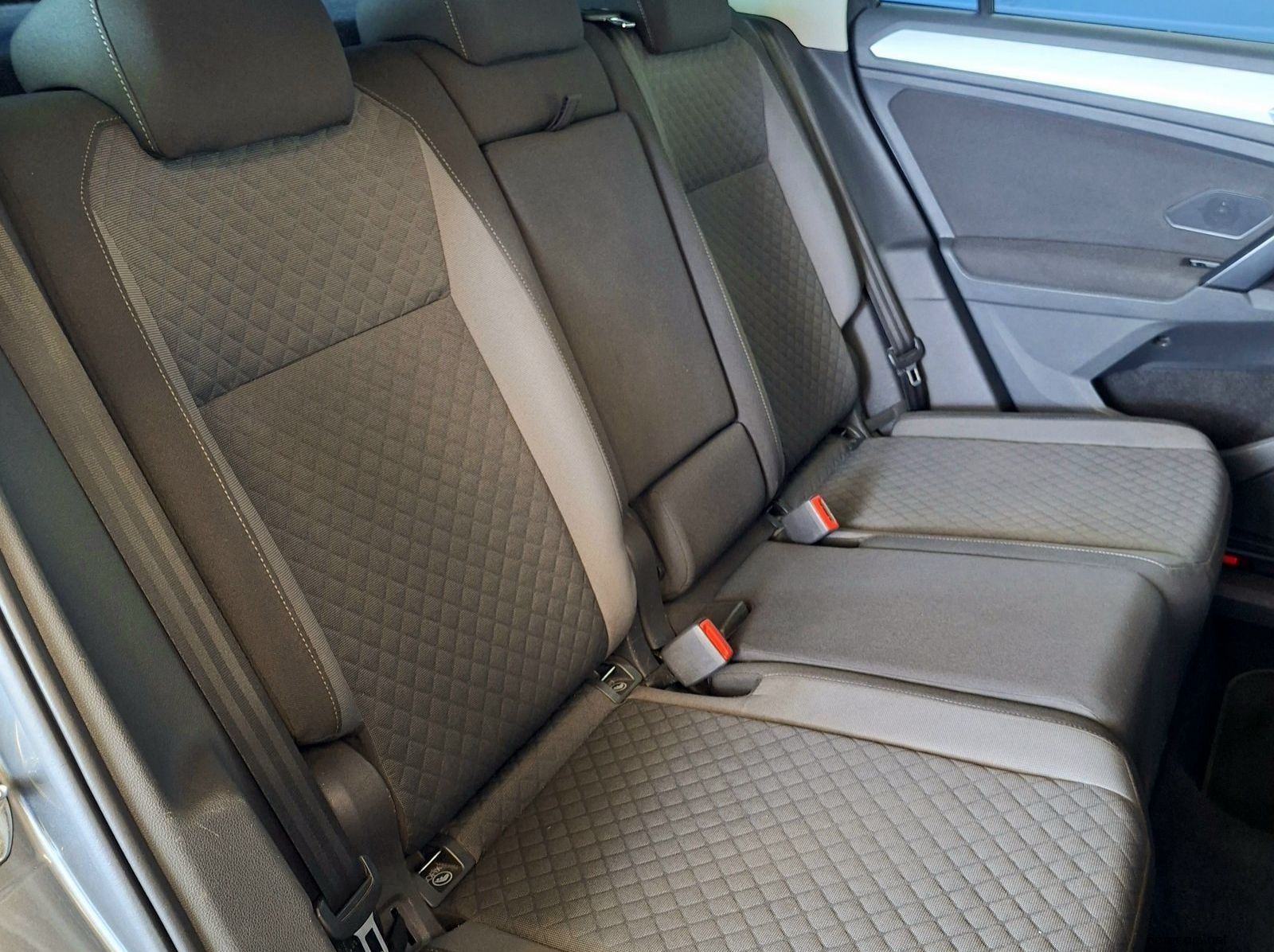 2017 Volkswagen Tiguan 1.4 TSI Comfortline DSG 110kw pictures