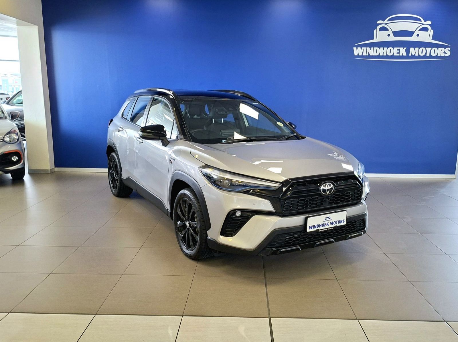 2024 Toyota Corolla Cross 1.8 GR-S Hybrid pictures