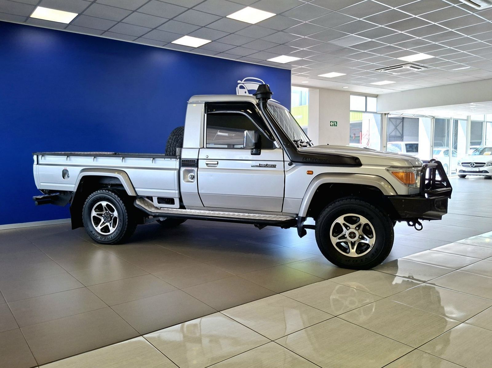 2021 Toyota Landcruiser 79 4.5D V8 Single Cab pictures
