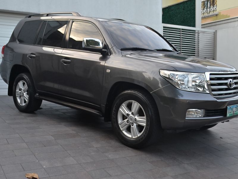 2009 Toyota LandCruiser VX200 photo