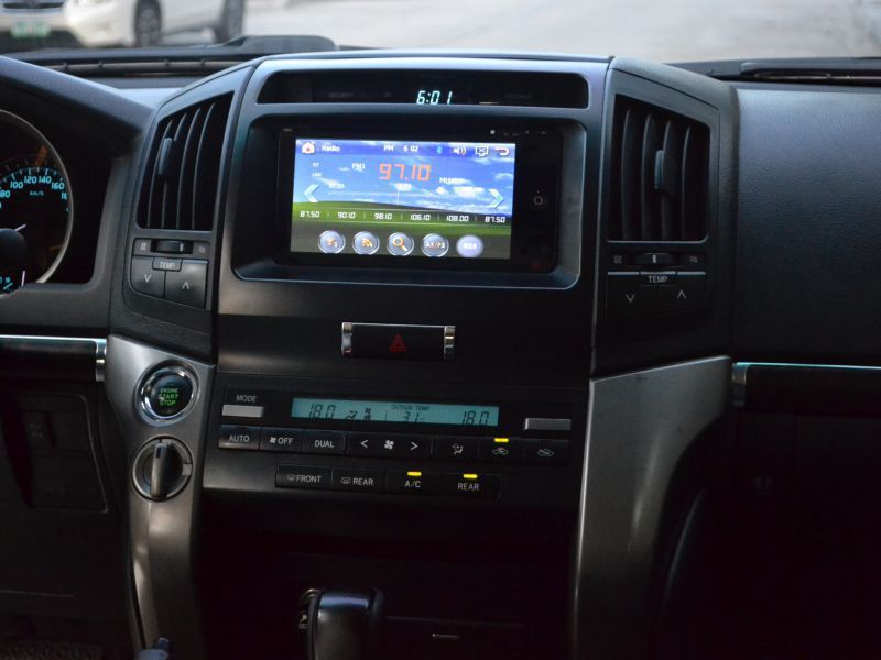 2009 Toyota LandCruiser VX200 photo