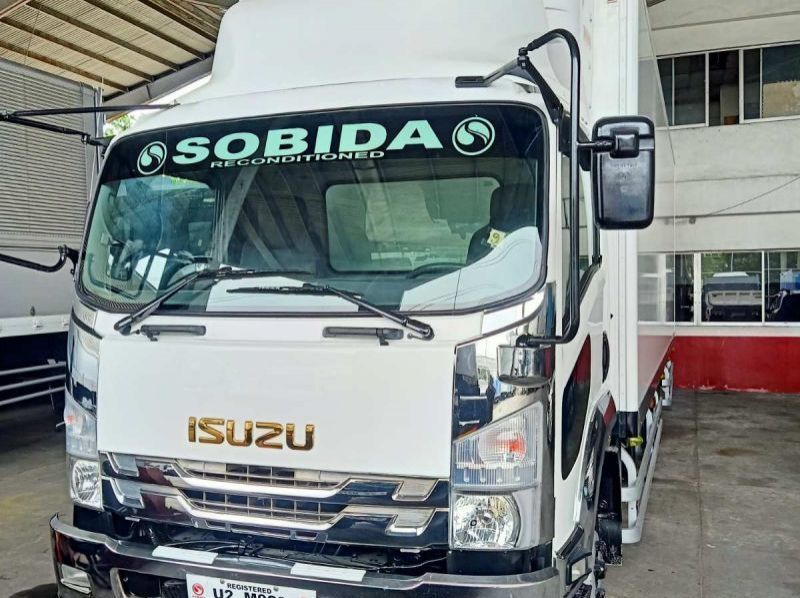 2022 Isuzu Forward Refrigerated Van Truck pictures