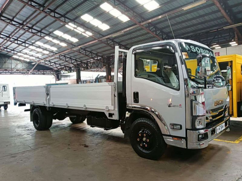 Used Isuzu N Series NQR Elf Aluminum high side cargo dropside truck  for sale in Manila, NCR