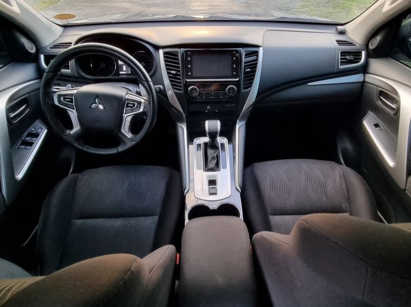 2018 Mitsubishi Montero Sport GLS pictures