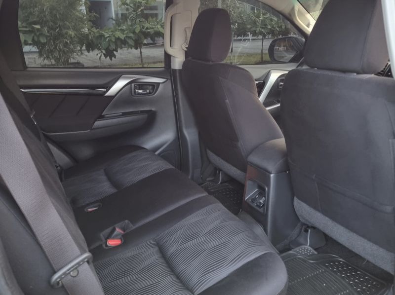 2018 Mitsubishi Montero Sport GLS pictures