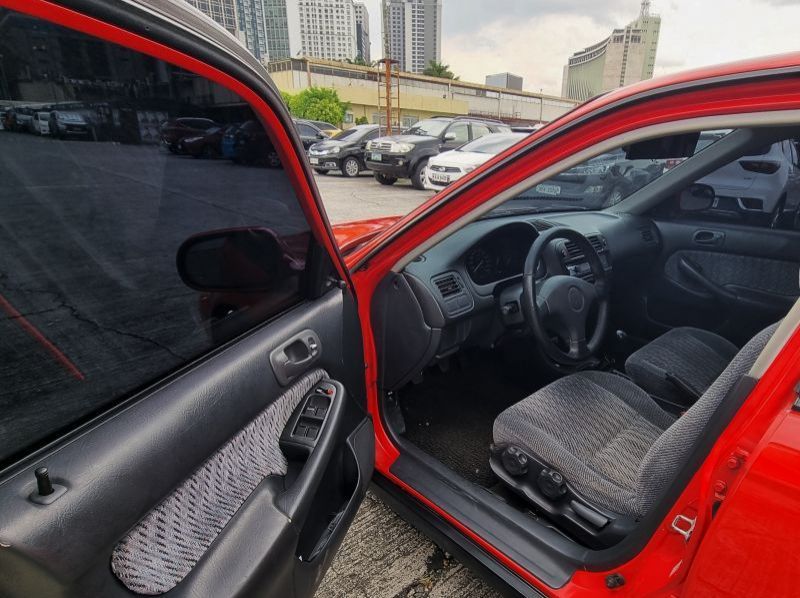 2000 Honda Civic LXi pictures