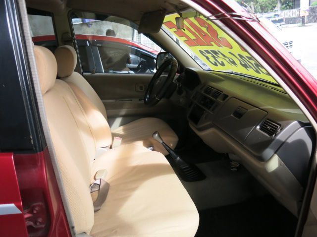 2005 Toyota Revo pictures