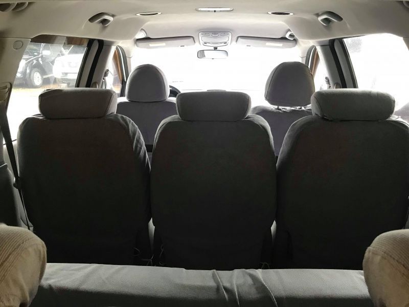 2012 Kia Carnival for sale 72 000 Km Manual transmission Autobee