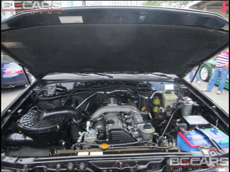 2000 Toyota Land Cruiser 100 pictures