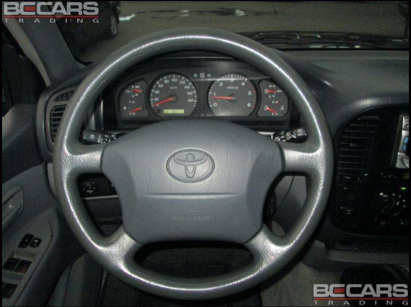 2000 Toyota Land Cruiser 100 pictures