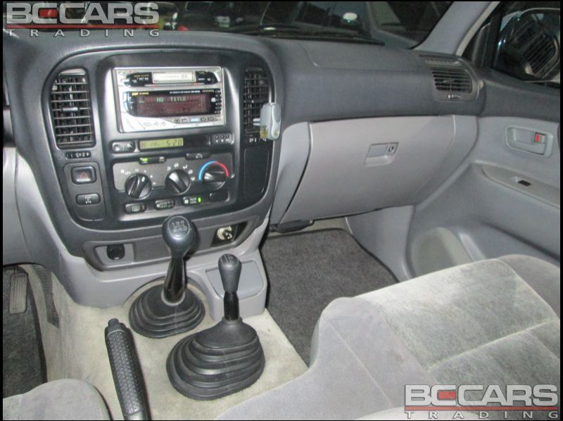 2000 Toyota Land Cruiser 100 pictures