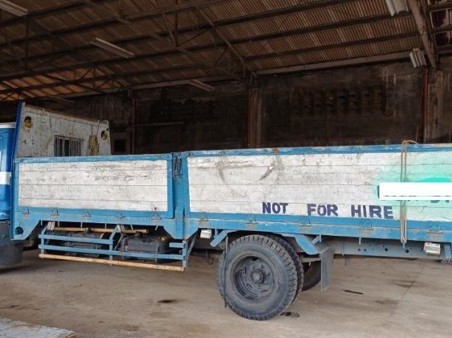 1984 Mitsubishi Fuso Truck Dropside photo