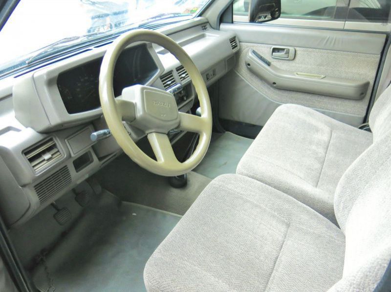 1999 Isuzu Hilander pictures