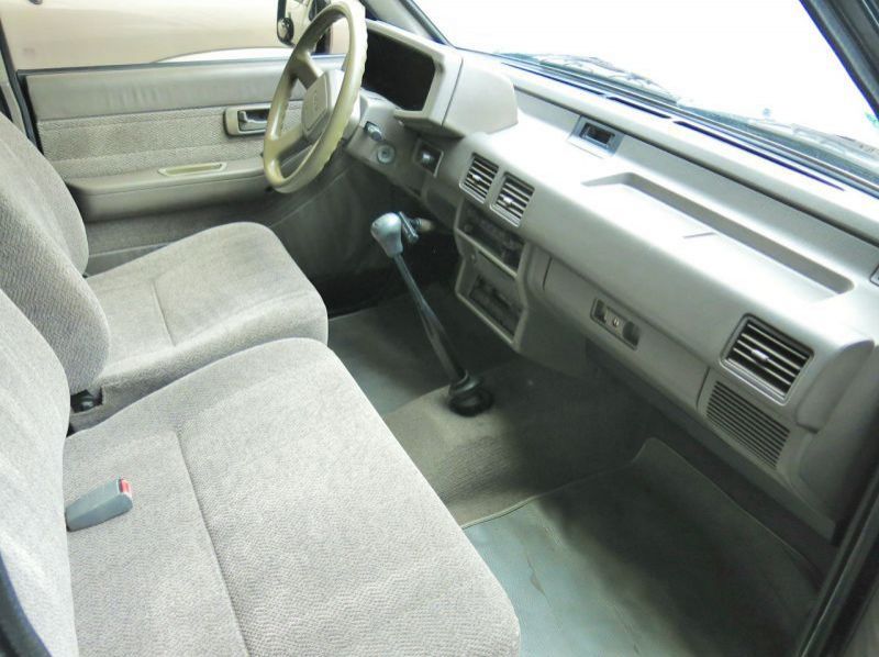 1999 Isuzu Hilander pictures