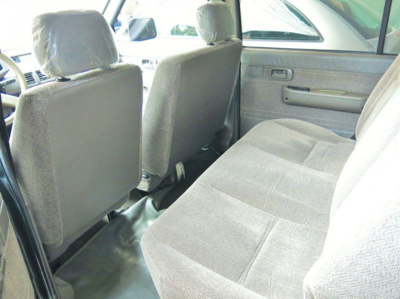 1999 Isuzu Hilander pictures