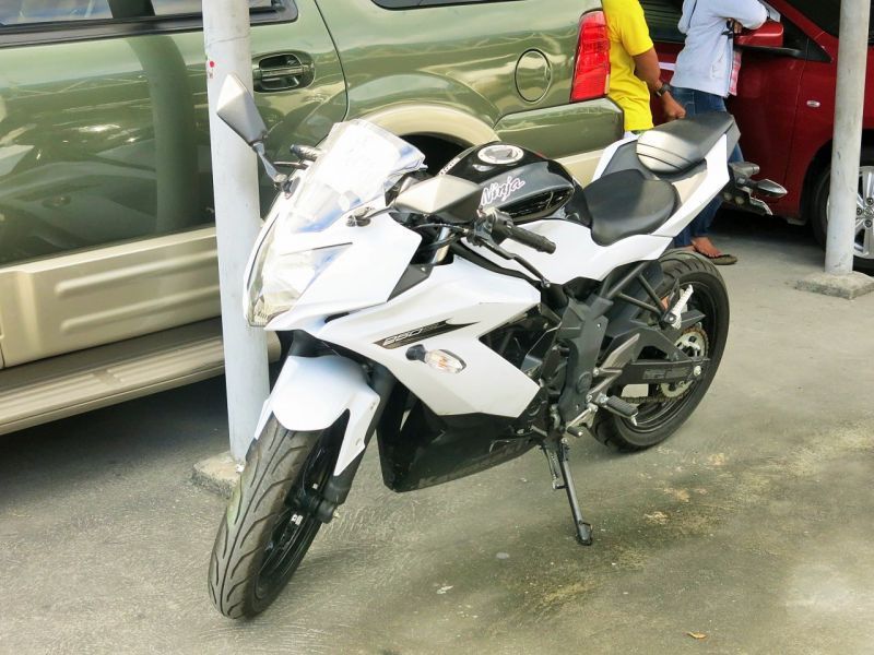 kawasaki ninja 250 4 cylinder price