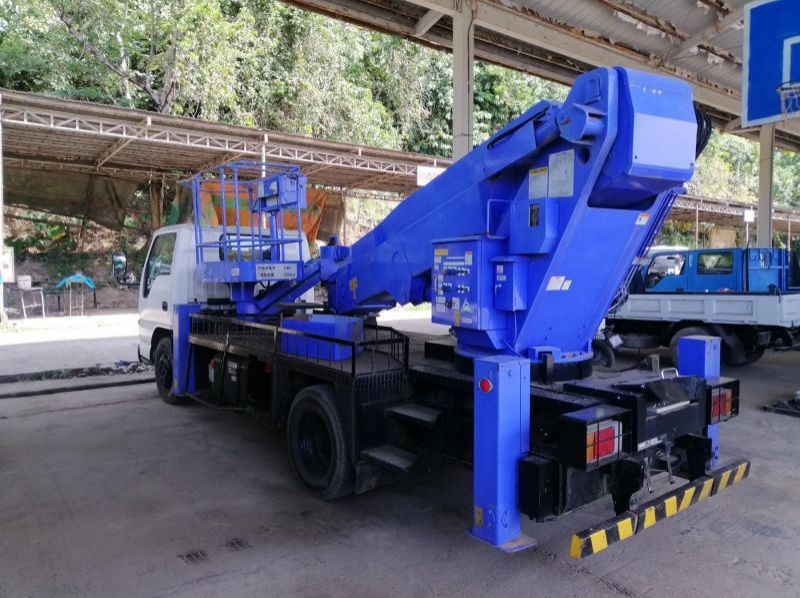 2023 Isuzu ELF MANLIFT TRUCK pictures
