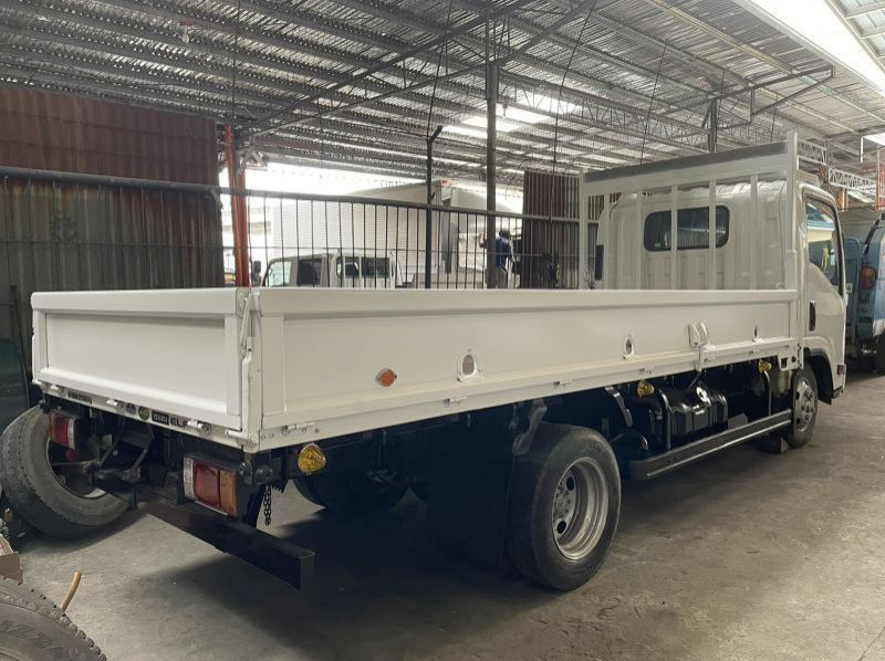 2004 Isuzu ELF GIGA 14FT DROPSIDE TRUCK pictures