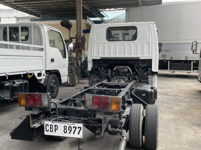 2021 Isuzu ELF 10FT CAB AND CHASSIS TRUCK pictures