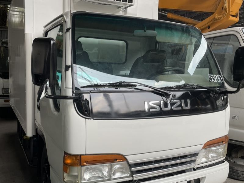 1999 Isuzu ELF 10FT REFRIGERATED VAN TRUCK pictures