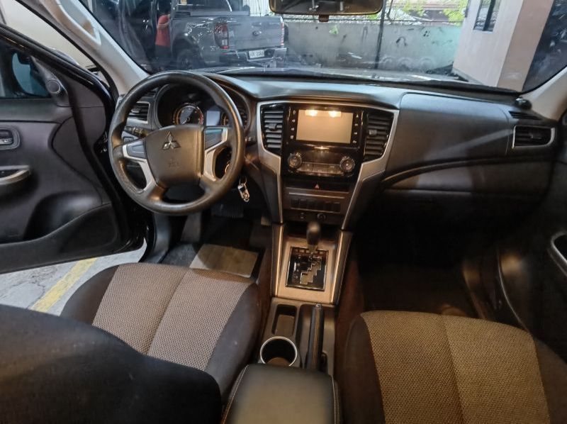 2019 Mitsubishi Strada pictures