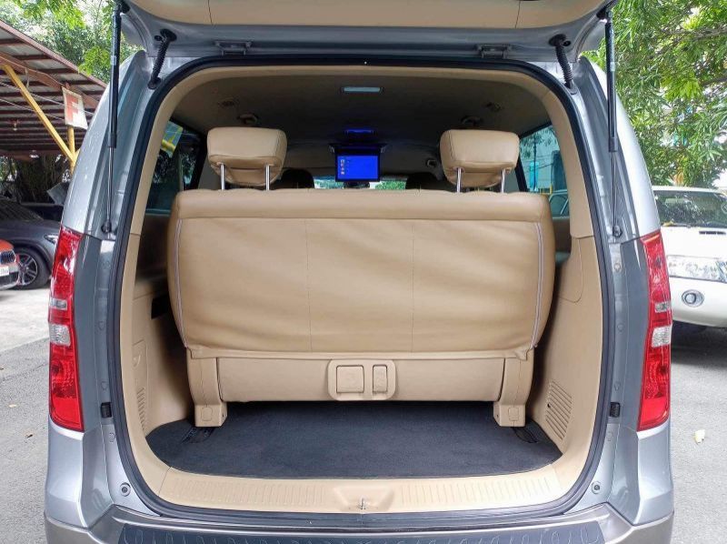 2020 Hyundai Grand Starex pictures