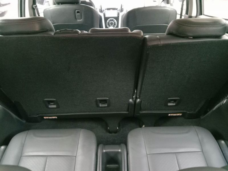 2016 Isuzu muX pictures