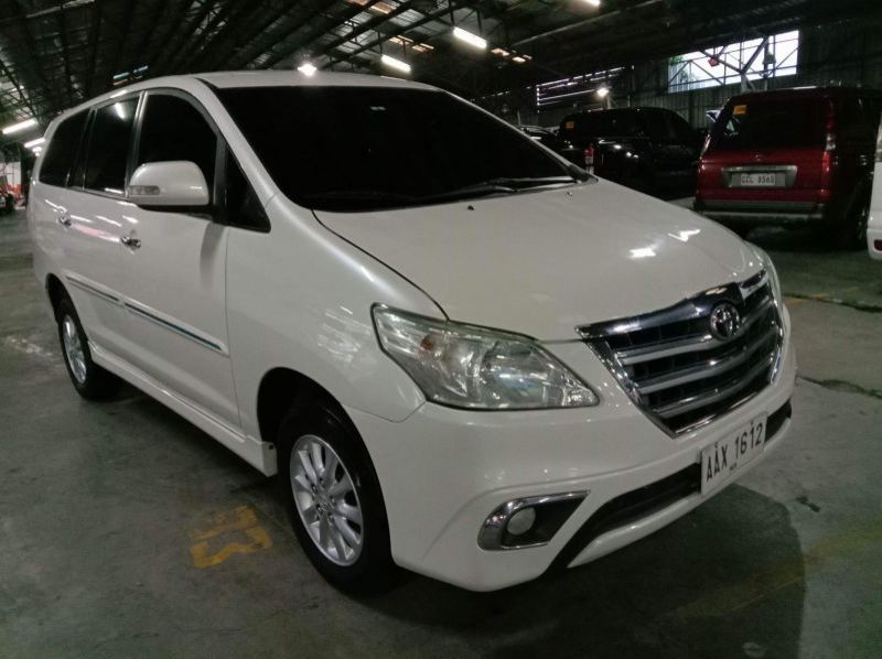 2014 Toyota innova pictures