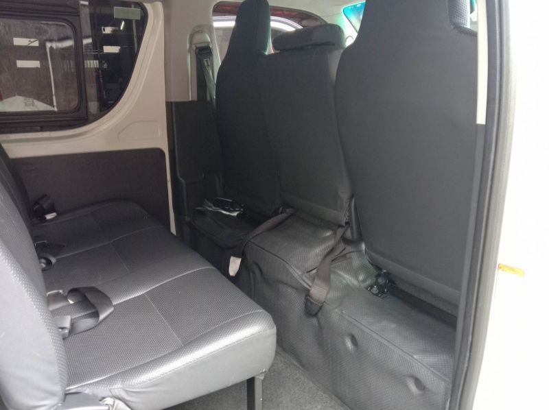 2019 Toyota hiace pictures