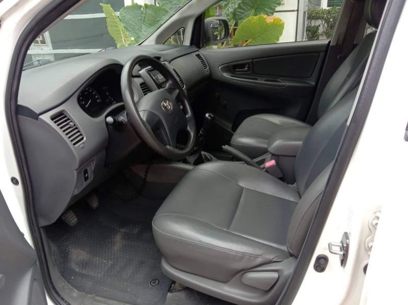 2015 Toyota Innova pictures