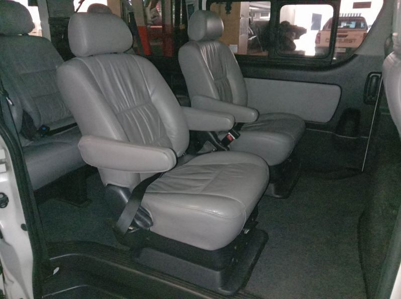 2017 Toyota hi ace super grandia pictures