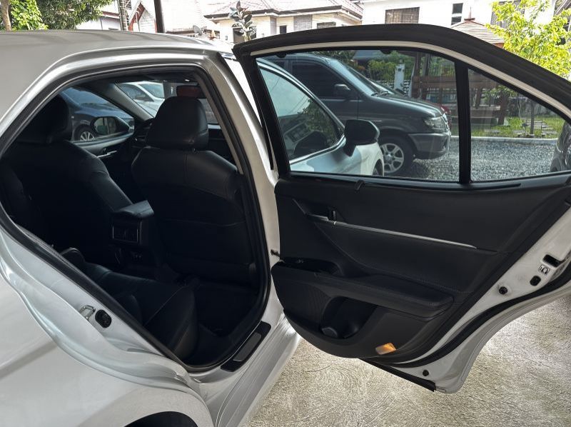 2019 Toyota Camry 2.5V pictures