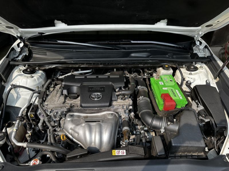 2019 Toyota Camry 2.5V pictures