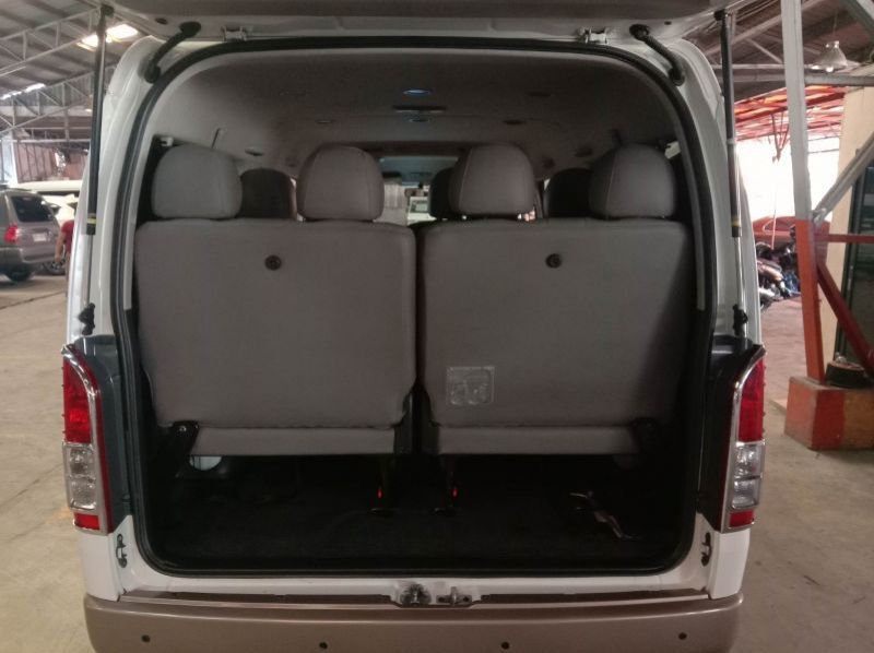 2014 Toyota Hiace Super Grandia pictures