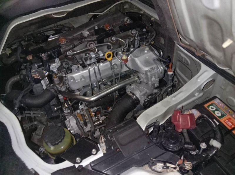 2014 Toyota Hiace Super Grandia pictures