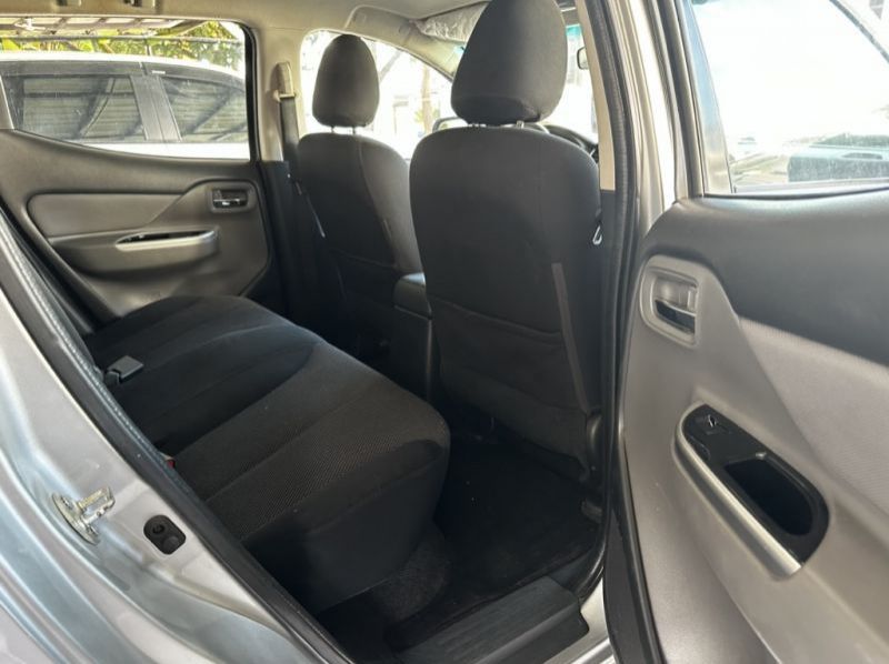 2018 Mitsubishi Strada pictures