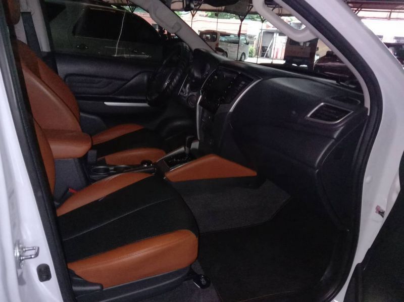 2021 Mitsubishi Strada pictures