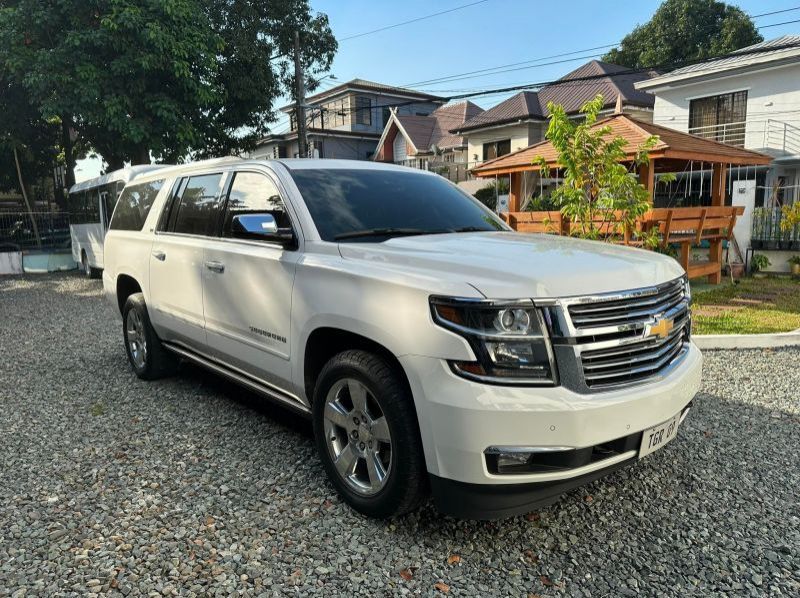 2016 Chevrolet Suburban pictures