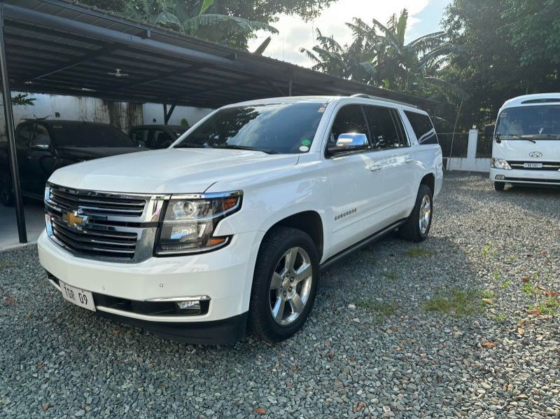 2016 Chevrolet Suburban pictures