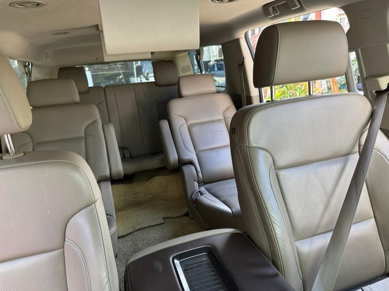 2016 Chevrolet Suburban pictures