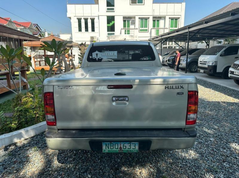 2009 Toyota Hilux pictures