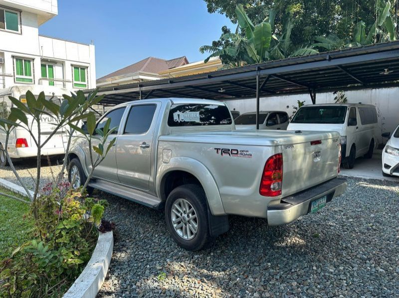 2009 Toyota Hilux pictures