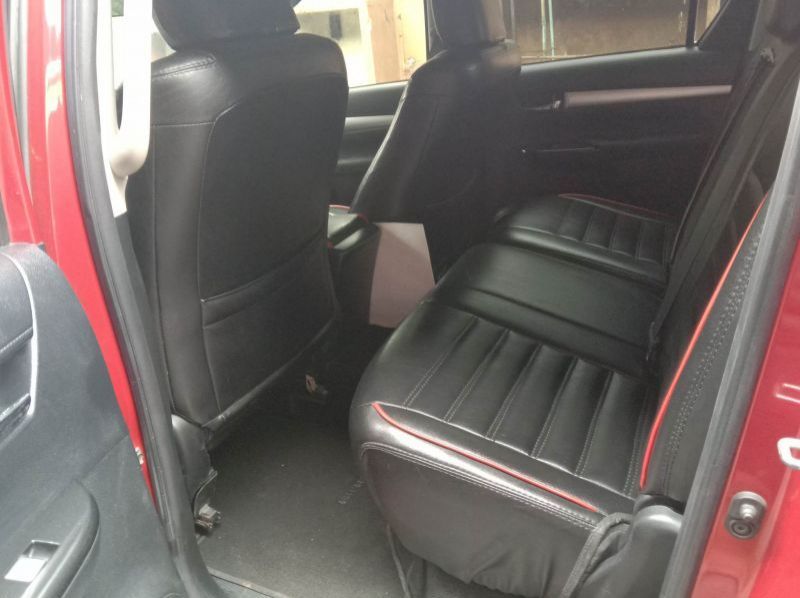 2019 Toyota hilux pictures