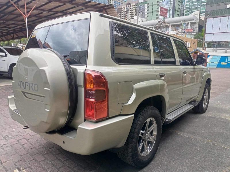 2016 Nissan patro pictures