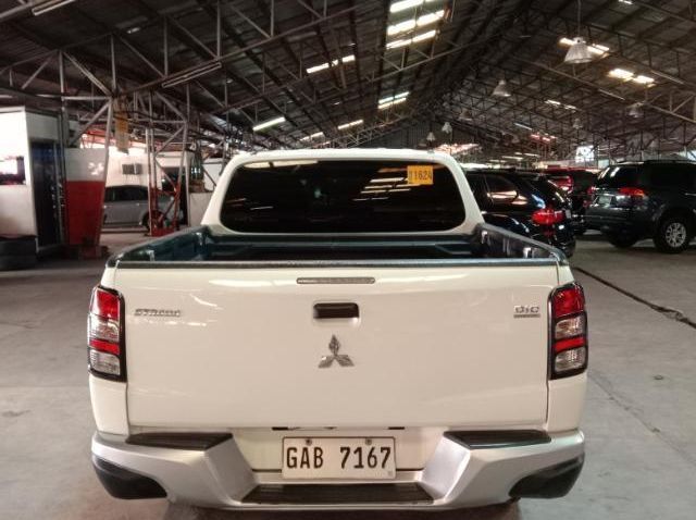 2017 Mitsubishi strada pictures