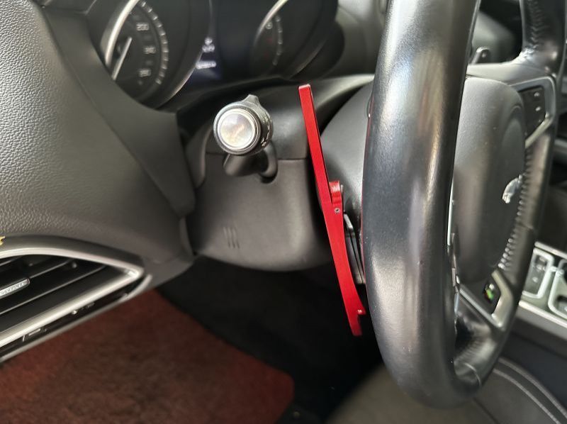 2016 Jaguar XE R Sport pictures