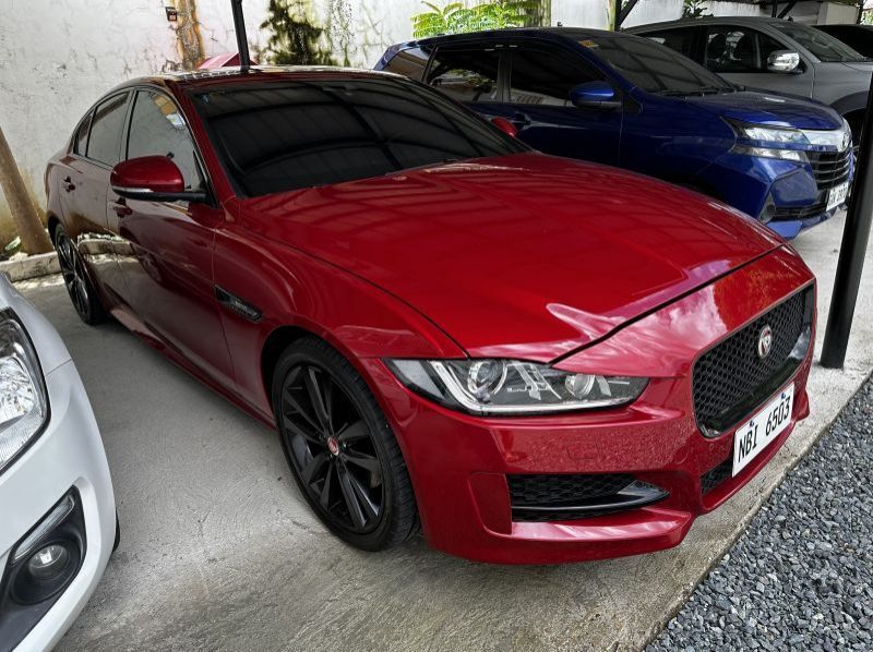 2016 Jaguar XE R Sport pictures