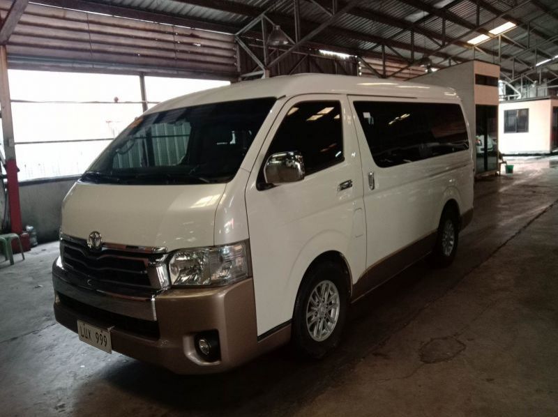 2017 Toyota Hiace Super Grandia pictures